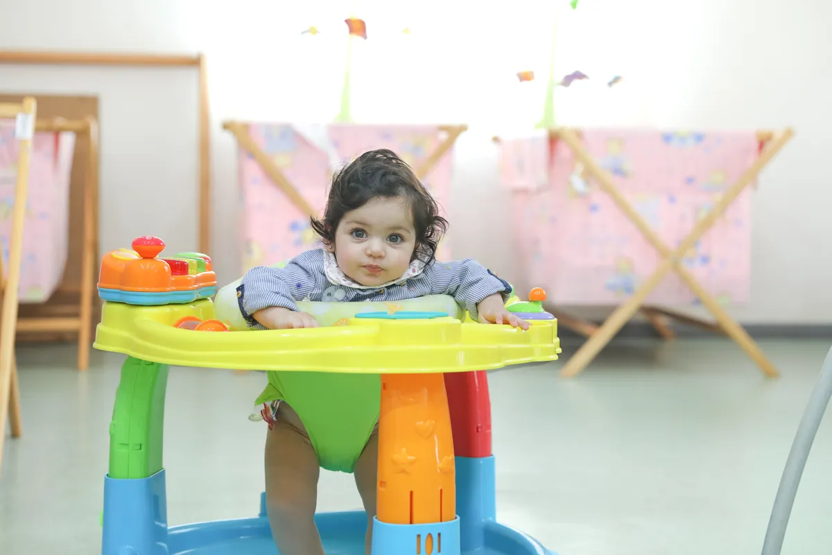 Sensory-rich environment for infants under 15 months